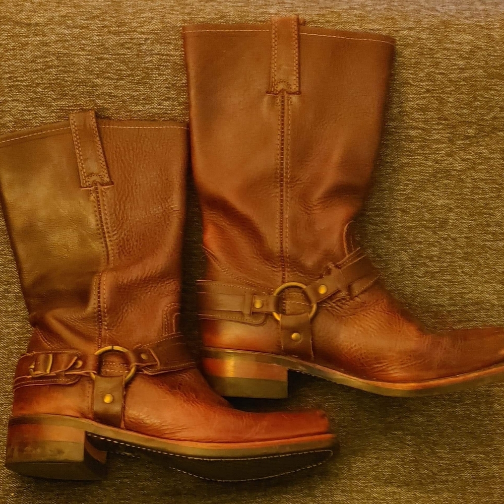 Frye Harness 12R Cognac boots